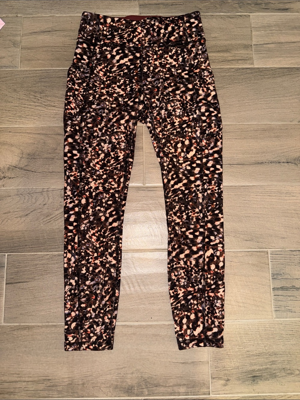 Lululemon Wunder Printed Leggings - Black & Pink Abstract Pattern - Size 8